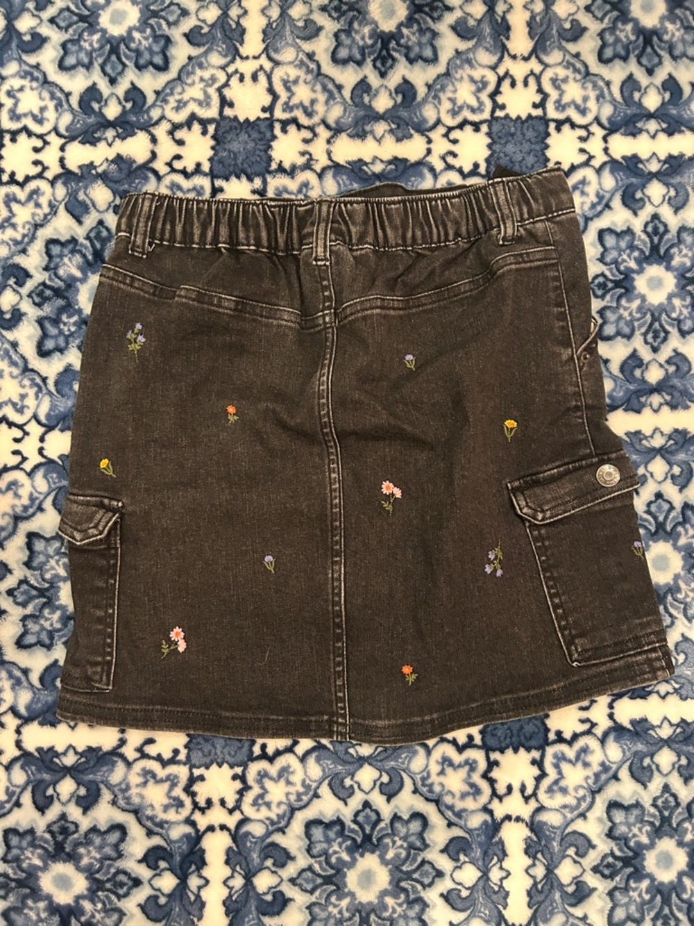 Cat & Jack Black Denim Skirt with Embroidered Floral Accents - Picture 4 of 4